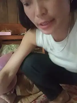 Heryy_xx live cam on StripChat
