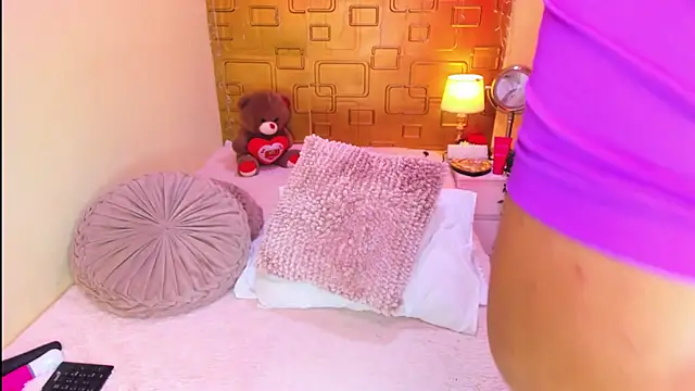 Julia_Haye webcam