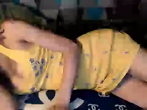 Trish_CurveCock webcam