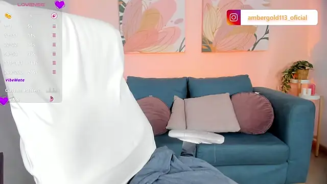 Amber_gold_ webcam