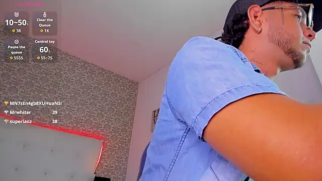 leon_becker_ live sex cam