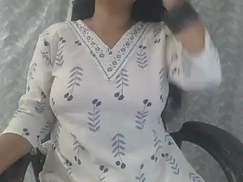 cute-priy webcam