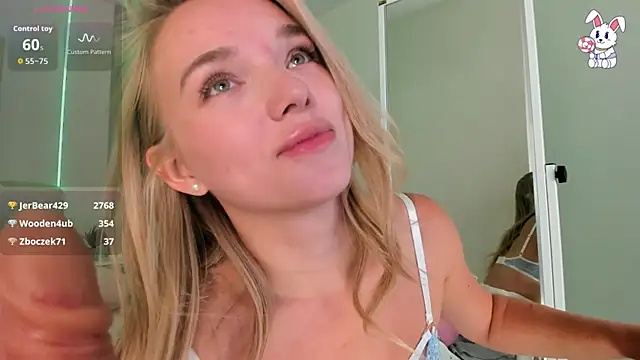 VirginChloe webcam
