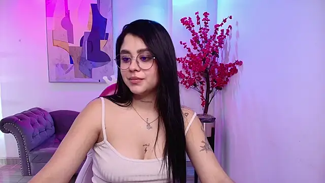 Julie_vancouver live cam on StripChat