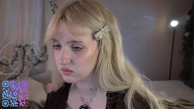 ELLIEJAY webcam
