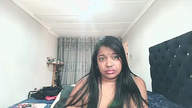 Indianmayaxoxo webcam