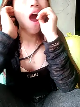 little-effy webcam