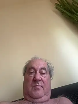 csikar live cam on StripChat