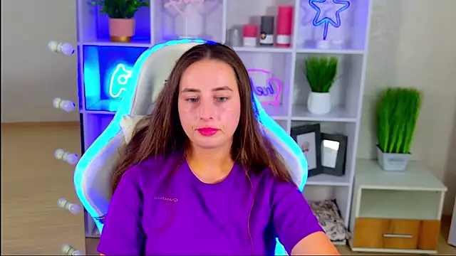 NadinnL webcam