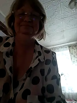 MilashkaCutie50 webcam