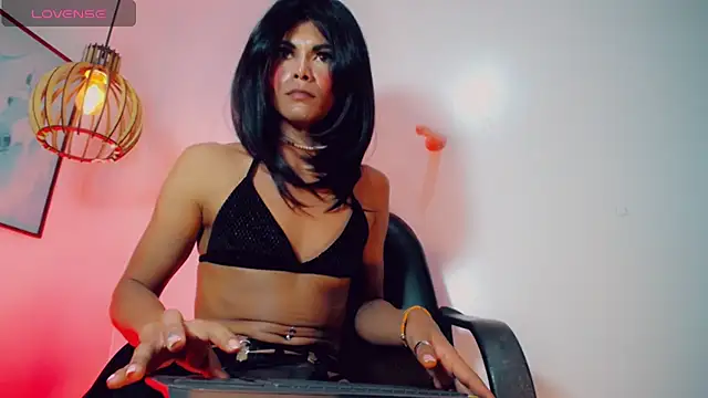 Katha_Gomez live cam on StripChat