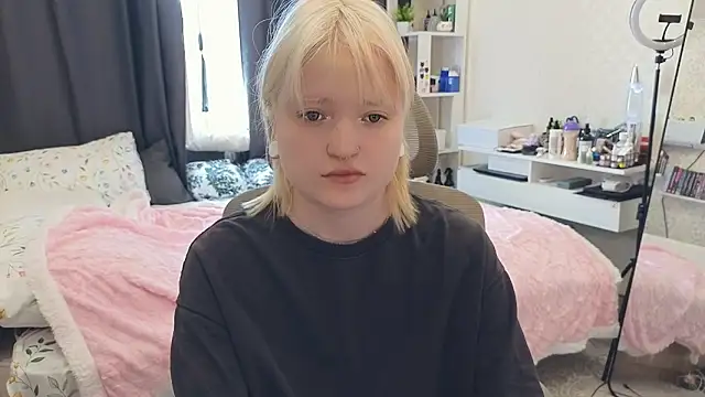 GlimmerGirl_ webcam