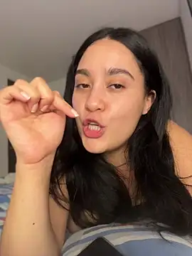 Nina_lovi webcam