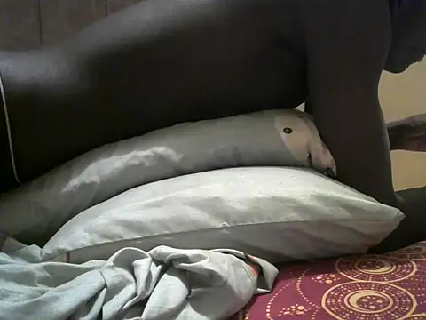 Bigras0011 live sex cam