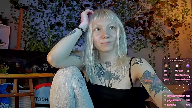 tattoo_art_baby webcam