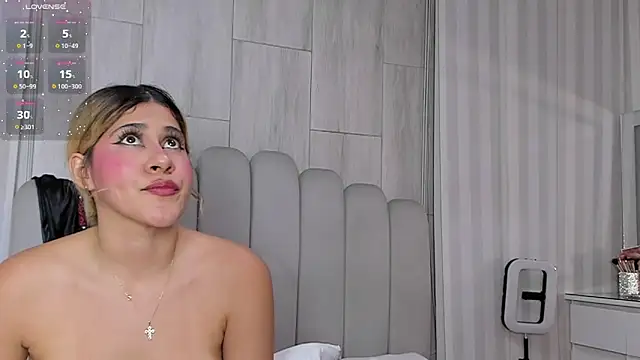 mileyerikson live cam on StripChat