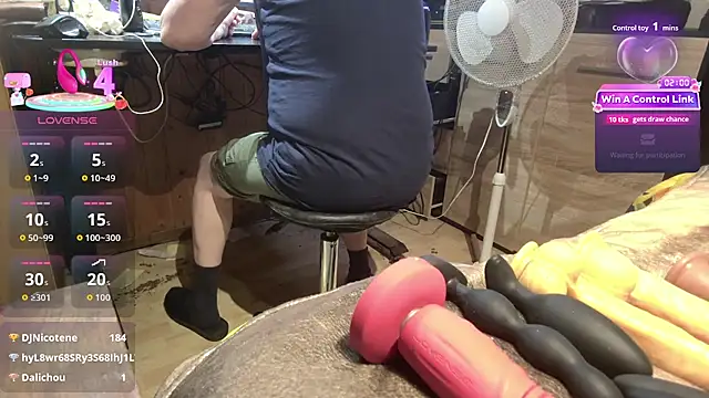 misteryman1956 live cam on StripChat