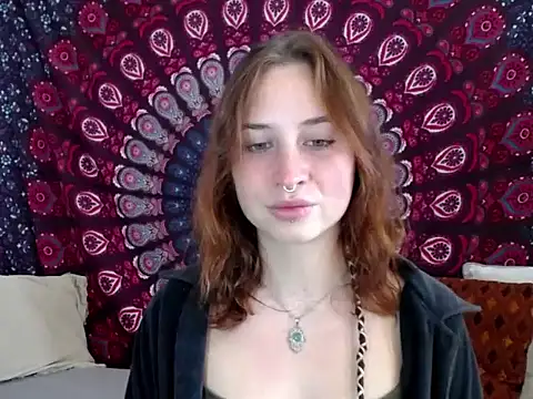 AdalynKiss live cam on StripChat