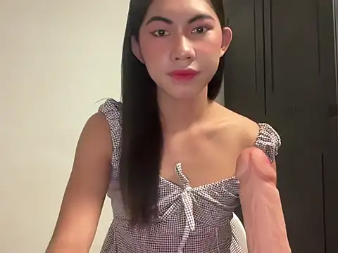 Massivecockfiona webcam
