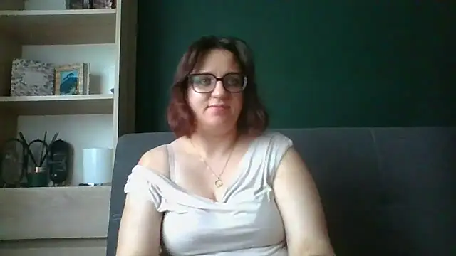 sensual_paris live cam on StripChat