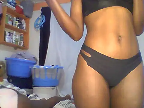 Ladysweetness23 webcam