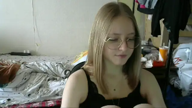 WinifredLunney webcam