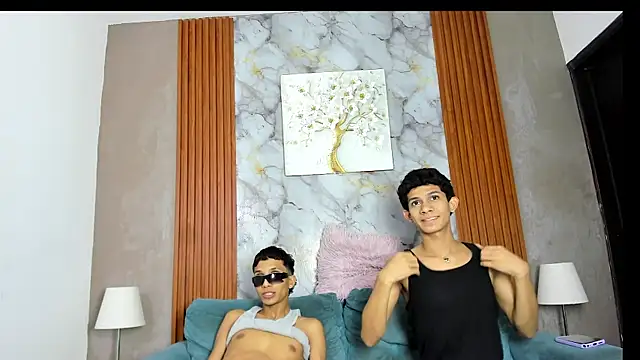 PRETTY_LOVERS1 webcam