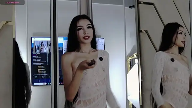 AishaSkye webcam