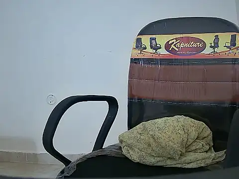 DivaLuv webcam