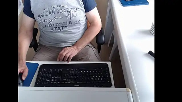 dutchpornking live cam on StripChat