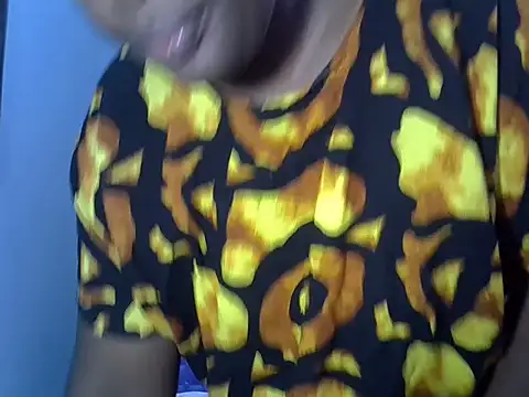 Ebonyceline webcam