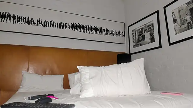 thee_sexy_goddess webcam