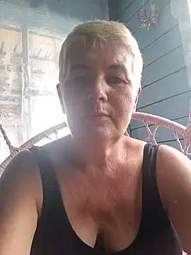 NicoleOlla webcam