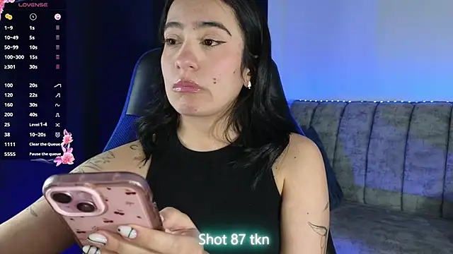 ZaraDames_ webcam