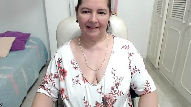 leonela_69 webcam