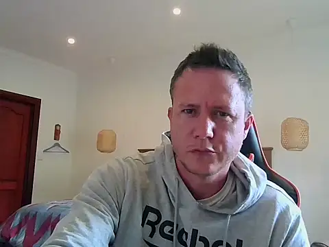TroyDieselXXX live cam on StripChat