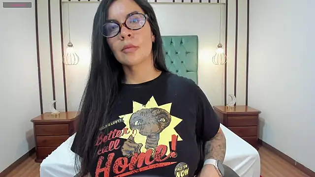 Hannah_Cross webcam