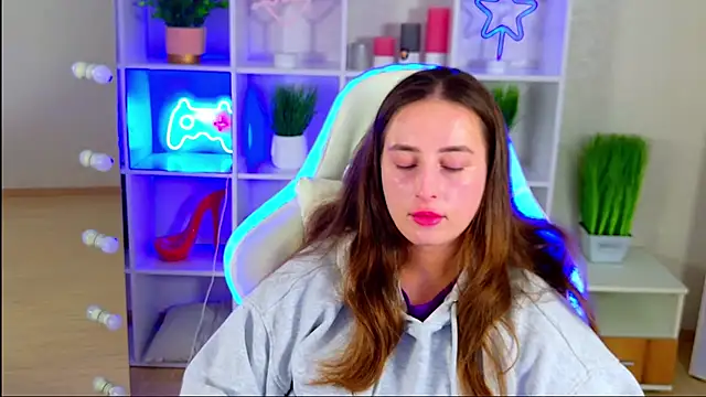 NadinnL webcam
