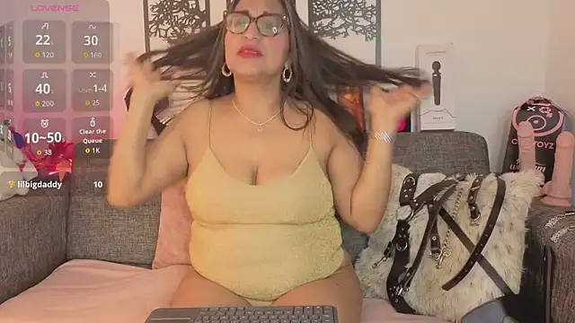 Angelabrowm webcam