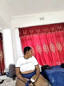 JuicyHoney_01 webcam
