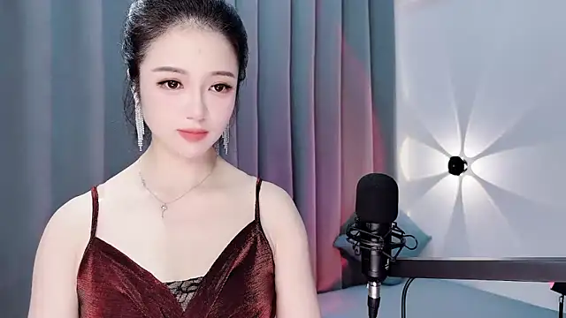Momo-Wow webcam