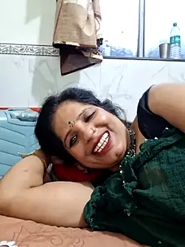 SWEETY01990 webcam