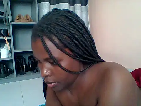 Amanda-Flower webcam