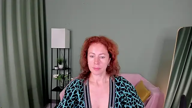 LeticiaRomano live cam on StripChat