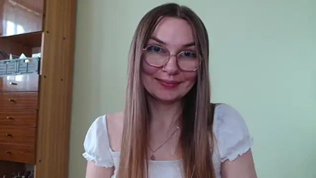 LooveELLYx webcam