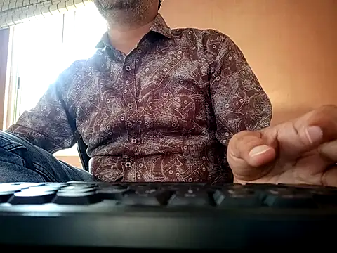 genuine_banana webcam