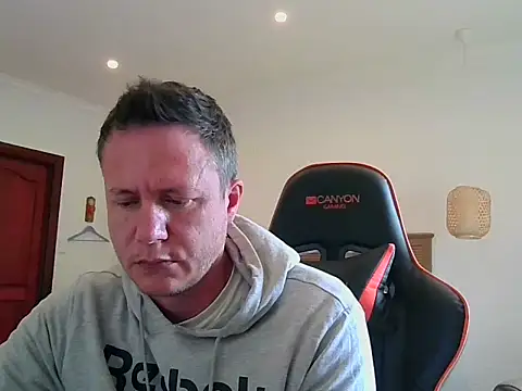 TroyDieselXXX webcam