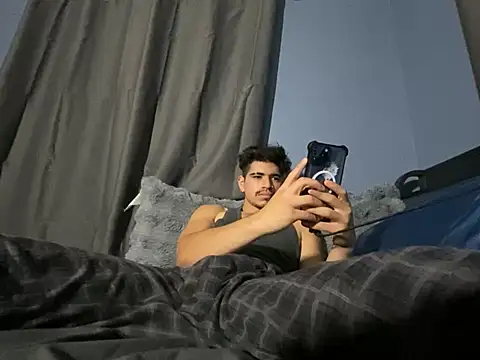 Masked-B01 webcam