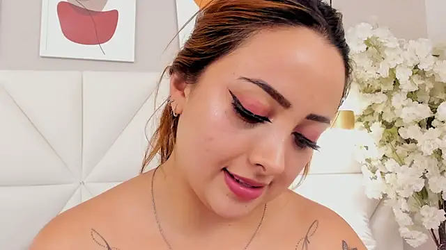 alice__collen webcam