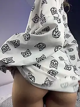 AminaBlush webcam